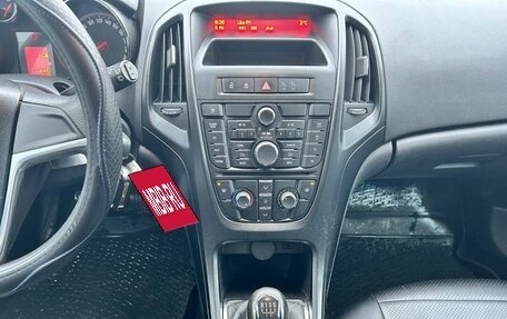 Opel Astra J, 2011 год, 583 000 рублей, 11 фотография