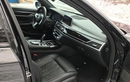 BMW 7 серия, 2018 год, 4 000 000 рублей, 10 фотография