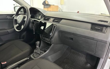 Skoda Rapid I, 2013 год, 1 100 000 рублей, 20 фотография