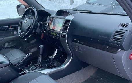 Toyota Land Cruiser Prado 120 рестайлинг, 2008 год, 1 750 000 рублей, 5 фотография