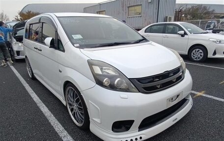 Toyota ISis I, 2011 год, 1 049 000 рублей, 1 фотография