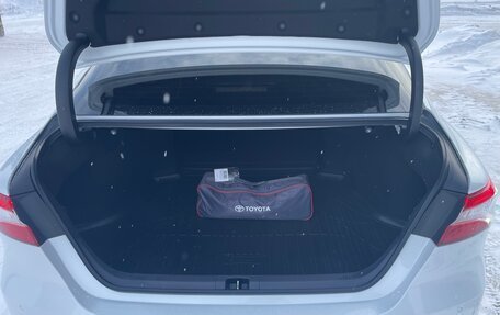 Toyota Camry, 2021 год, 2 800 000 рублей, 9 фотография