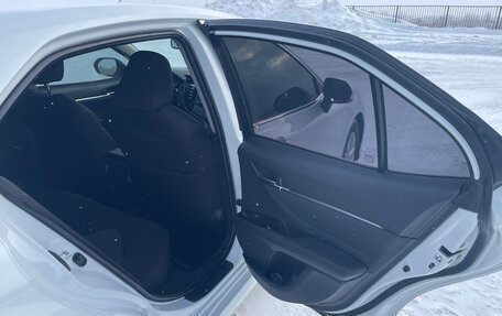 Toyota Camry, 2021 год, 2 800 000 рублей, 8 фотография