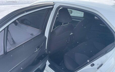 Toyota Camry, 2021 год, 2 800 000 рублей, 6 фотография