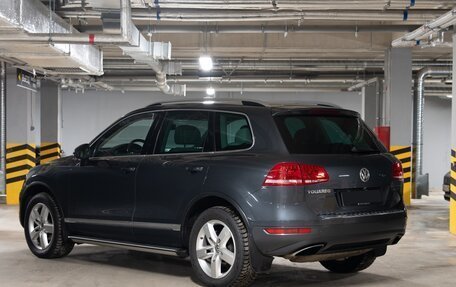 Volkswagen Touareg III, 2014 год, 2 590 000 рублей, 4 фотография