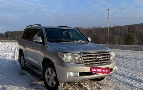 Toyota Land Cruiser 200, 2008 год, 2 600 000 рублей, 4 фотография