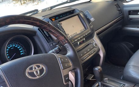 Toyota Land Cruiser 200, 2008 год, 2 600 000 рублей, 8 фотография