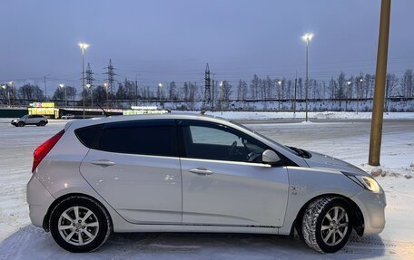 Hyundai Solaris II рестайлинг, 2011 год, 670 000 рублей, 7 фотография