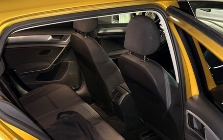 Volkswagen Golf VII, 2018 год, 2 090 000 рублей, 15 фотография