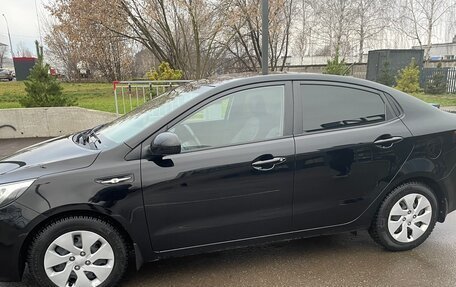 KIA Rio III рестайлинг, 2016 год, 1 050 000 рублей, 4 фотография