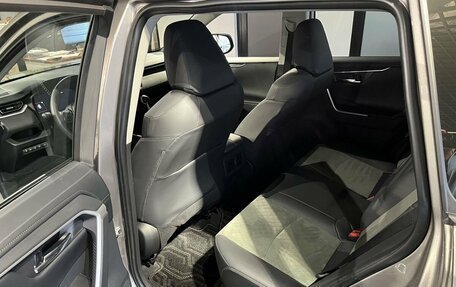 Toyota RAV4, 2025 год, 4 350 000 рублей, 9 фотография