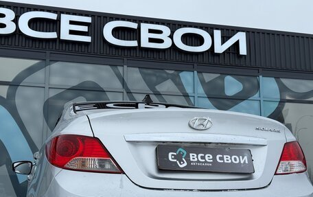 Hyundai Solaris II рестайлинг, 2011 год, 764 000 рублей, 11 фотография