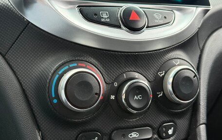 Hyundai Solaris II рестайлинг, 2011 год, 764 000 рублей, 19 фотография