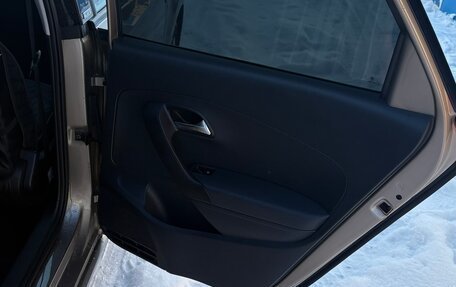 Volkswagen Polo VI (EU Market), 2017 год, 1 165 000 рублей, 28 фотография