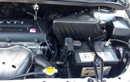 Toyota Ipsum II, 2004 год, 585 000 рублей, 8 фотография