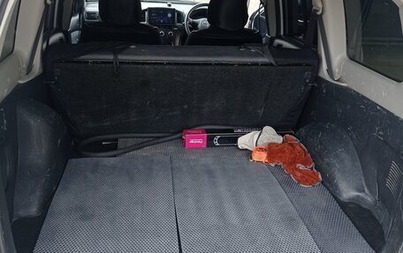 Toyota Succeed I рестайлинг, 2009 год, 750 000 рублей, 6 фотография