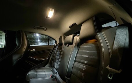 Mercedes-Benz A-Класс, 2017 год, 2 000 000 рублей, 11 фотография