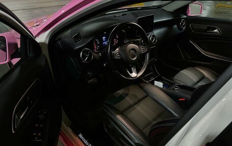 Mercedes-Benz A-Класс, 2017 год, 2 000 000 рублей, 8 фотография