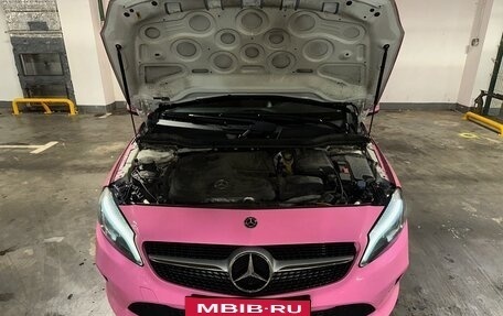 Mercedes-Benz A-Класс, 2017 год, 2 000 000 рублей, 14 фотография