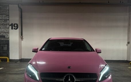 Mercedes-Benz A-Класс, 2017 год, 2 000 000 рублей, 16 фотография