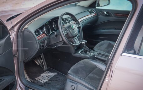 Skoda Superb III рестайлинг, 2012 год, 1 200 000 рублей, 5 фотография