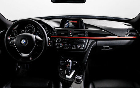 BMW 3 серия, 2015 год, 2 090 000 рублей, 11 фотография