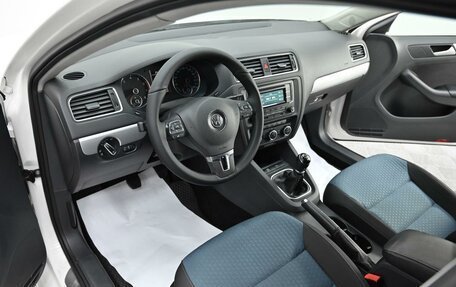Volkswagen Jetta VI, 2013 год, 815 000 рублей, 5 фотография