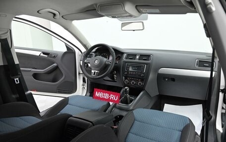 Volkswagen Jetta VI, 2013 год, 815 000 рублей, 6 фотография