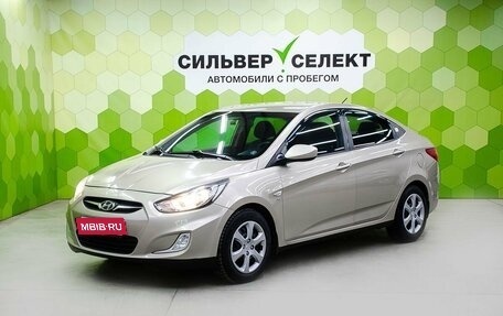 Hyundai Solaris II рестайлинг, 2011 год, 700 000 рублей, 1 фотография