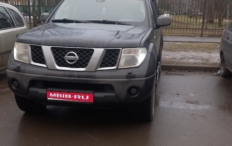 Nissan Navara (Frontier), 2006 год, 950 000 рублей, 1 фотография