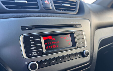 KIA Rio III рестайлинг, 2016 год, 899 000 рублей, 17 фотография