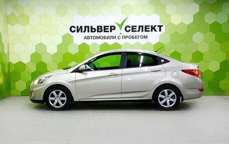 Hyundai Solaris II рестайлинг, 2011 год, 700 000 рублей, 7 фотография