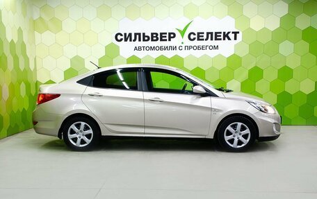 Hyundai Solaris II рестайлинг, 2011 год, 700 000 рублей, 8 фотография
