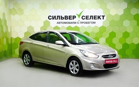Hyundai Solaris II рестайлинг, 2011 год, 700 000 рублей, 5 фотография