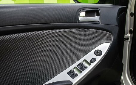 Hyundai Solaris II рестайлинг, 2011 год, 700 000 рублей, 20 фотография