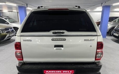 Toyota Hilux VII, 2013 год, 1 625 000 рублей, 6 фотография