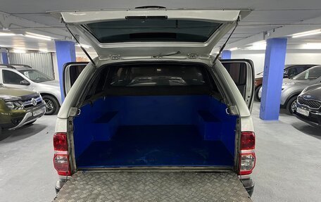 Toyota Hilux VII, 2013 год, 1 625 000 рублей, 23 фотография