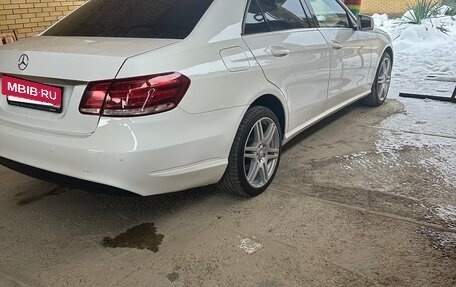 Mercedes-Benz E-Класс, 2014 год, 1 550 000 рублей, 4 фотография