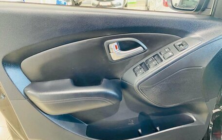 Hyundai ix35 I рестайлинг, 2012 год, 1 380 000 рублей, 28 фотография