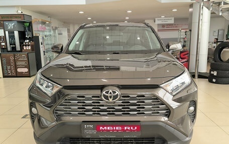 Toyota RAV4, 2020 год, 2 950 000 рублей, 6 фотография