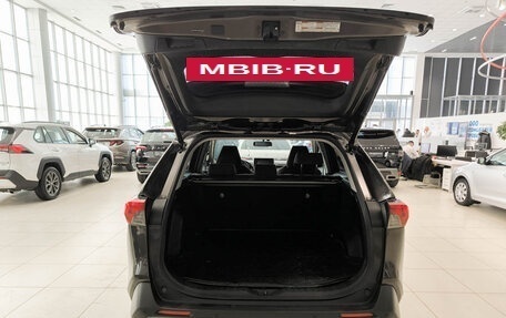 Toyota RAV4, 2020 год, 2 950 000 рублей, 14 фотография