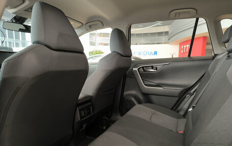 Toyota RAV4, 2020 год, 2 950 000 рублей, 16 фотография