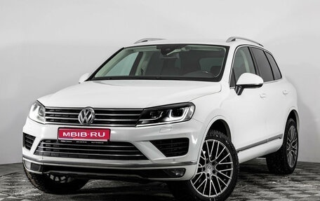 Volkswagen Touareg III, 2015 год, 2 449 000 рублей, 1 фотография
