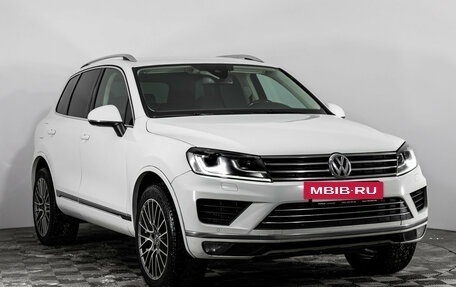 Volkswagen Touareg III, 2015 год, 2 449 000 рублей, 3 фотография