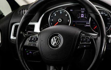 Volkswagen Touareg III, 2015 год, 2 449 000 рублей, 12 фотография