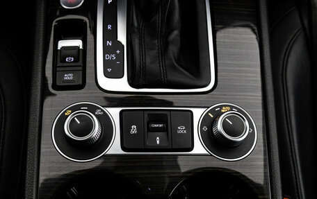 Volkswagen Touareg III, 2015 год, 2 449 000 рублей, 17 фотография