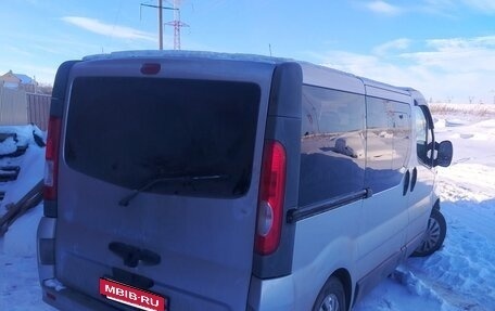 Renault Trafic, 2011 год, 1 200 000 рублей, 3 фотография