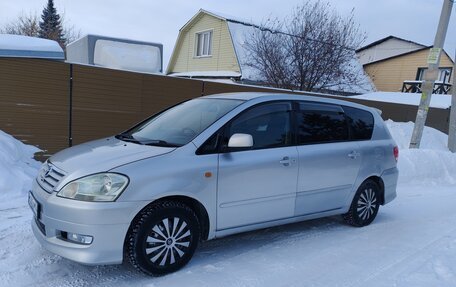 Toyota Ipsum II, 2002 год, 850 000 рублей, 2 фотография