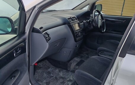 Toyota Ipsum II, 2002 год, 850 000 рублей, 10 фотография