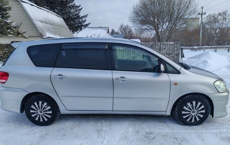 Toyota Ipsum II, 2002 год, 850 000 рублей, 3 фотография